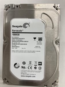 【データ復旧・データ復元成功実績】HDD Seagate ST1000DM003 1TB ドライブが開いたり開かなかったりする。開いてもコピーできない。
