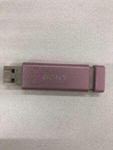 【データ復旧・データ復元成功実績】USBメモリ SONY 8GB フォーマット要求エラー