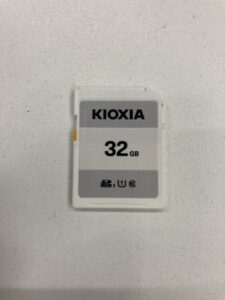 【データ復旧・データ復元成功実績】SDカード KIOXIA 32GB BDレコーダに接続したら見れなかった。カメラに戻してもみれなくなった。