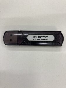 【データ復旧・データ復元成功実績】USBメモリ ELECOM MF-AU2A04GGT 4GB 認識するが、データ開けない。