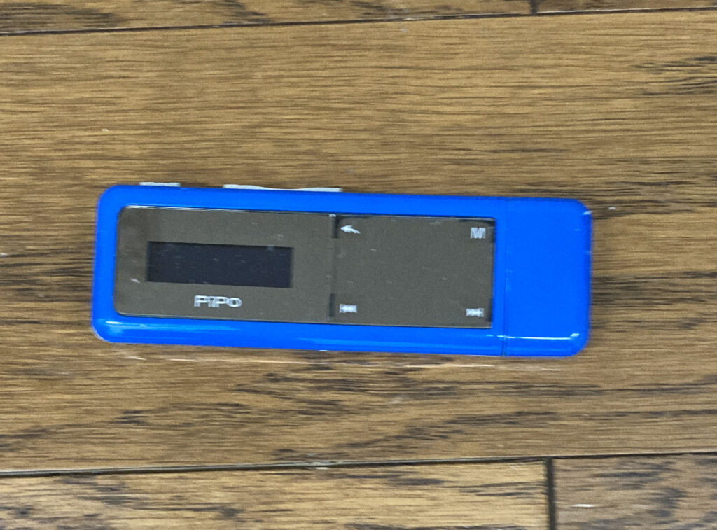 MP3プレイヤー PiPO 2GB